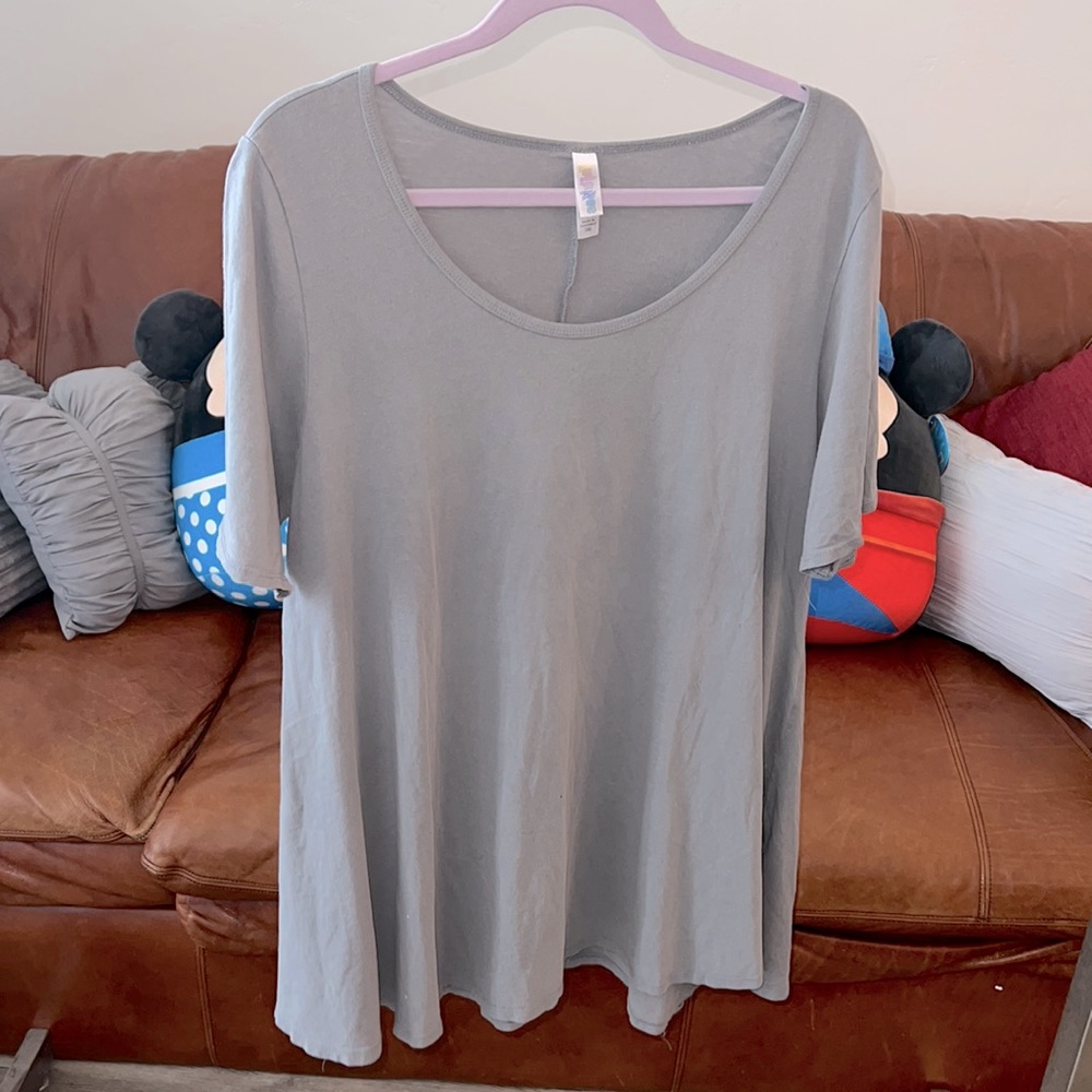 🍀5 x $15🍀 LulaRoe tunic gray 2XL